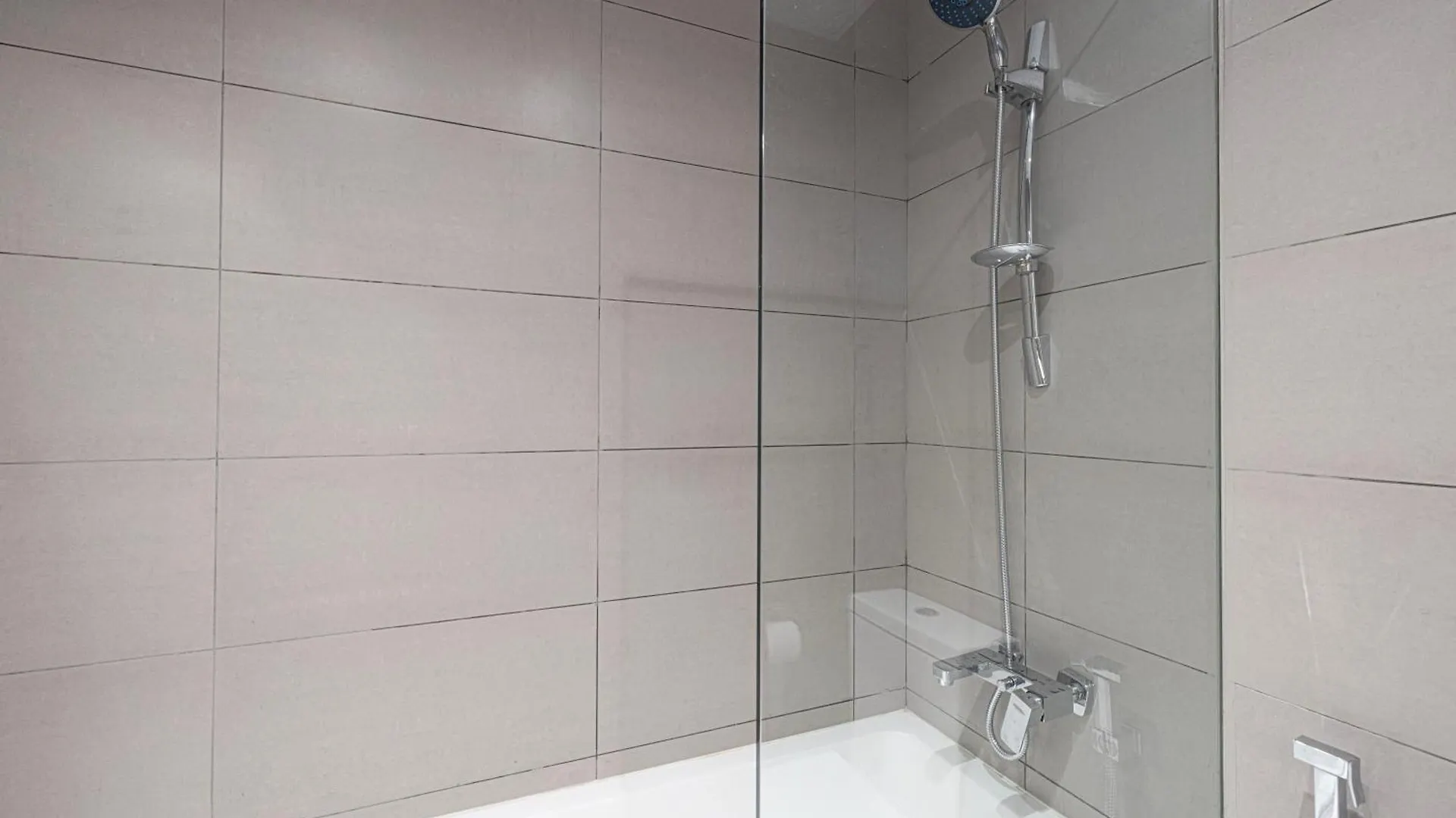 Private Studio Apartment - Ash And Luxe Sharjah